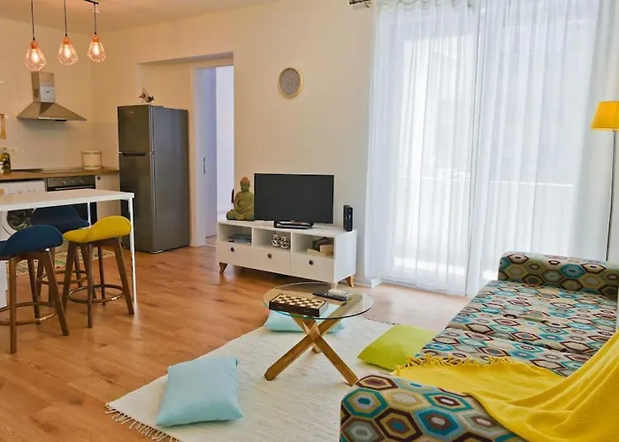 ✦ The Muse * 地拉那